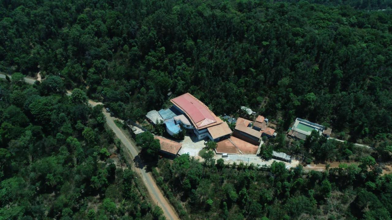 Mothers Bounty By Lazo , Coorg Apartment Madikeri Bagian luar foto