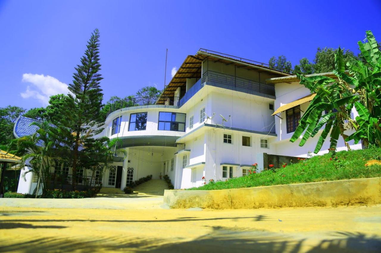 Mothers Bounty By Lazo , Coorg Apartment Madikeri Bagian luar foto